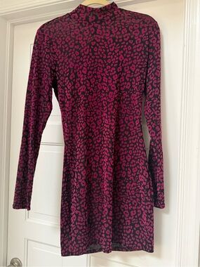 NBD Long Sleeve Mock Neck Leopard Print Dress in Fuchsia and Black